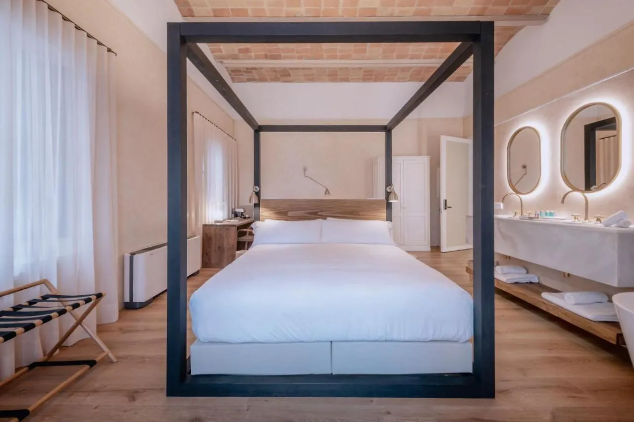 Hotel Palau Macelli & Spa Castello  D'Empuries Spain