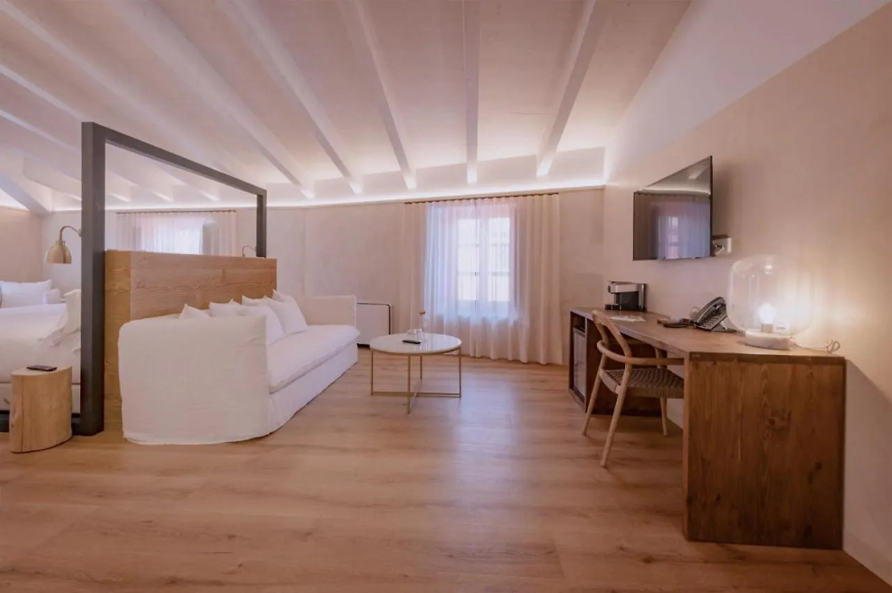 ****  Hotel Palau Macelli & Spa Castello  D'Empuries Spain